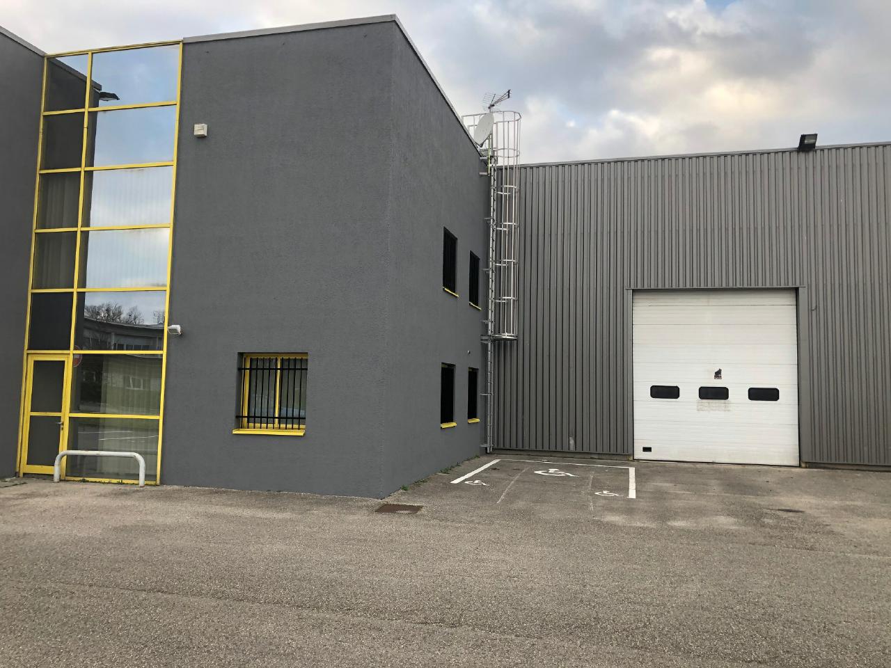 Local d'activité La Verpillière 1327m² Location local d'activité La Verpillière Isère OLACT2110126 4